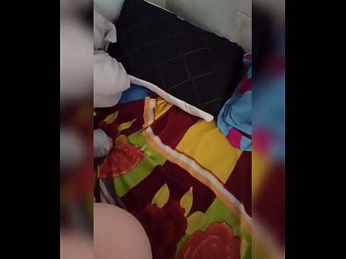 ❤️ Mwenzangu anakaa peke yake nyumbani kwa sababu mume wake anaenda likizo na mimi huchukua nafasi hiyo kumlamba na kumjaza maziwa. Pono fb ☑